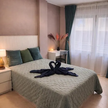 Evita Luxury - Near Playa Locos With Pool Apartment