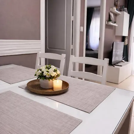 Apartment Evita Luxury - Near Playa Locos With Pool