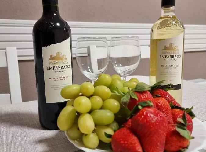 Evita Luxury - Near Playa Locos With Pool